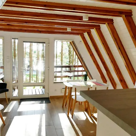 Osada Swory W Lesie Nad Jeziorem Casa vacanze Male Swornegacie