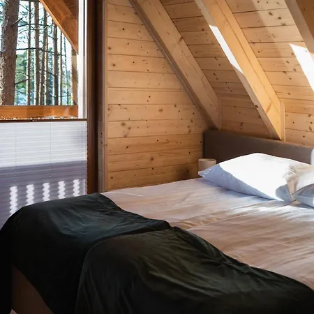 Casa vacanze Osada Swory W Lesie Nad Jeziorem Male Swornegacie