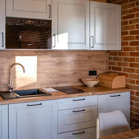 Osada Swory W Lesie Nad Jeziorem Casa vacanze *