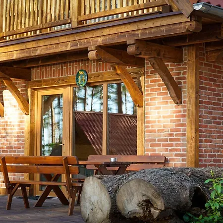 Casa vacanze Osada Swory W Lesie Nad Jeziorem *