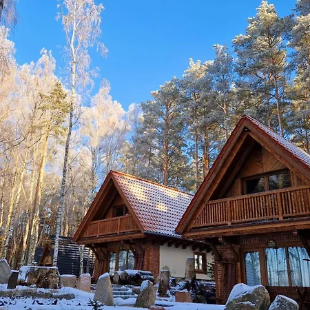 Osada Swory W Lesie Nad Jeziorem Casa vacanze Male Swornegacie