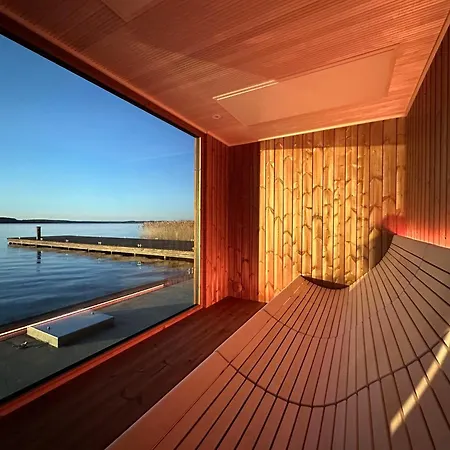 別荘 Osada Swory W Lesie Nad Jeziorem *