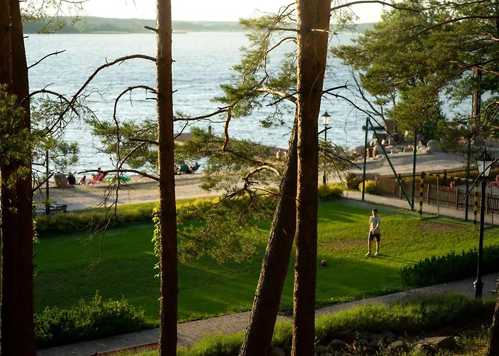 Osada Swory W Lesie Nad Jeziorem Сasa de vacaciones