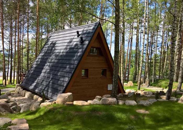 Osada Swory W Lesie Nad Jeziorem Сasa de vacaciones Male Swornegacie