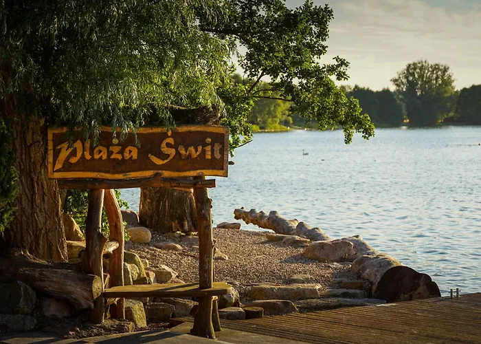 Osada Swory W Lesie Nad Jeziorem Сasa de vacaciones *